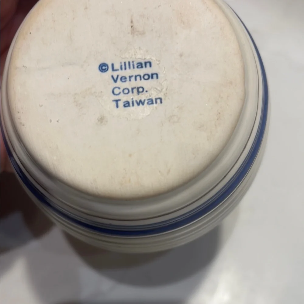 Lillian Vernon‎ Cream and Blue Ceramic Egg White Separator